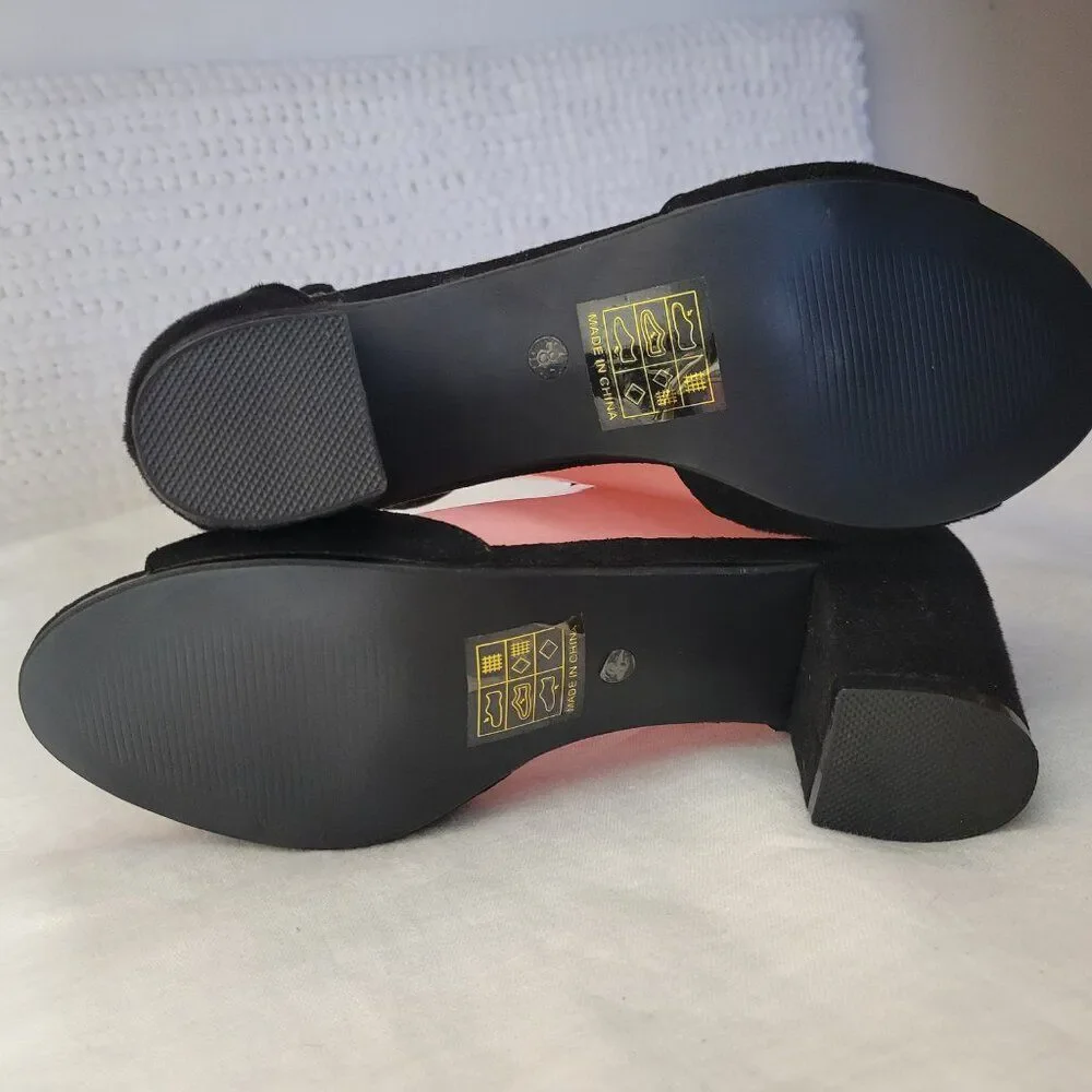 Lov Mark suede Sandals Shoes 8 Jean-60 Black never worn Open Toe 2 1/4